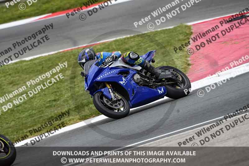 cadwell no limits trackday;cadwell park;cadwell park photographs;cadwell trackday photographs;enduro digital images;event digital images;eventdigitalimages;navarra;no limits trackdays;peter wileman photography;racing digital images;trackday digital images;trackday photos